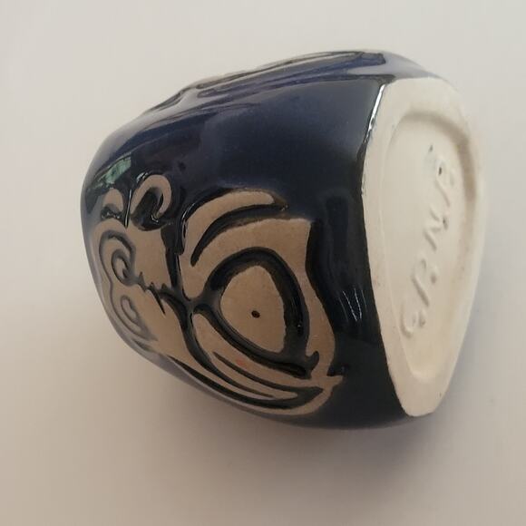 3 Wise Monkeys Hear Speak See No Evil Canadian Art Pottery Blue Vase Cup CPNP - Picture 8 of 8